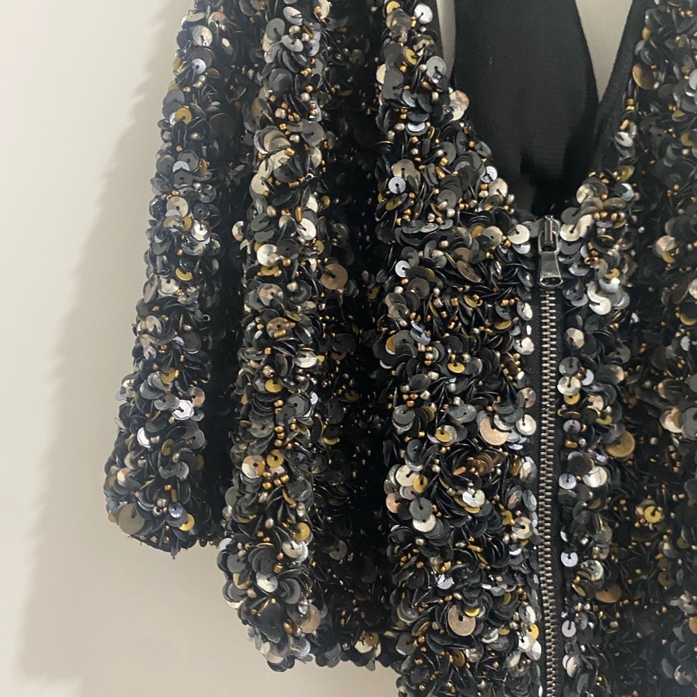 Sequin Top - Picture 3 of 4
